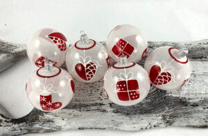 Christmas baubles 1117A094/7/6pcs - white with gift, heart, sock
