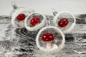 Christmas baubles 66115101/6/4pcs - baubles wuth small mushrooms