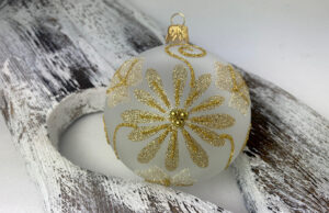 Vianočná gulička 16145160/8/1ks - zlatý kvet