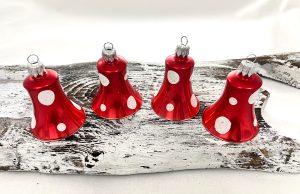 Vianočné zvončeky 56/066/5,5/4ks - červené + biele bodky