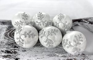 Vianočné gule 26/2054/6/6ks - strieb. vetvičky s perlou