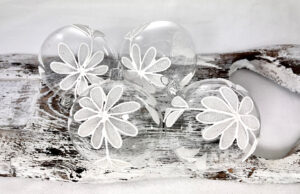 Vianočné gule 20/8542/8/4ks - číre s bielym kvetom