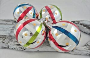 Christmas baubles 21/3221/10/4pcs - retro style