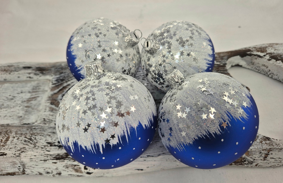 Christmas baubles 24/8942/8/4pcs - blue with stars 1 Christmas baubles 24/8942/8/4pcs - blue with stars